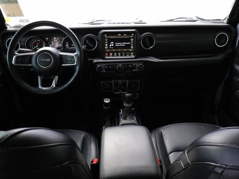Used 2023 Jeep Wrangler Unlimited Sahara w/ Cold Weather Group AWD/4WD image 13