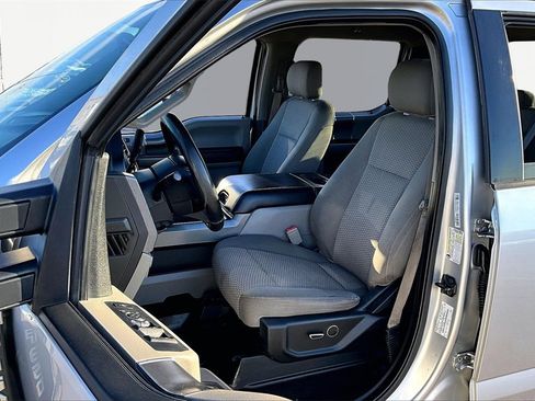 Used 2019 Ford F350 XLT w/ XLT Premium Package image 26