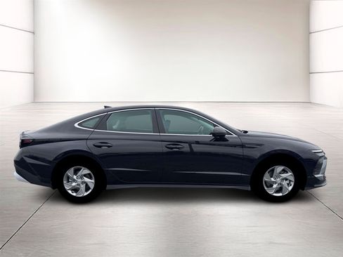 New 2026 Hyundai Sonata SE FWD image 9