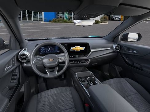 New 2026 Chevrolet Equinox LT w/ Safety and Technology Package FWD image 15