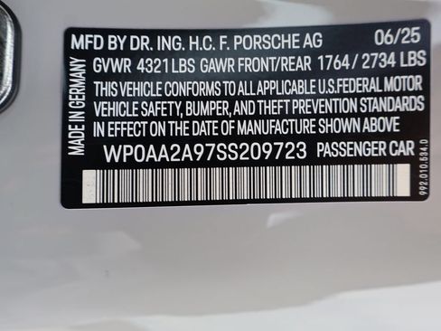 Certified 2025 Porsche 911 Carrera RWD image 37