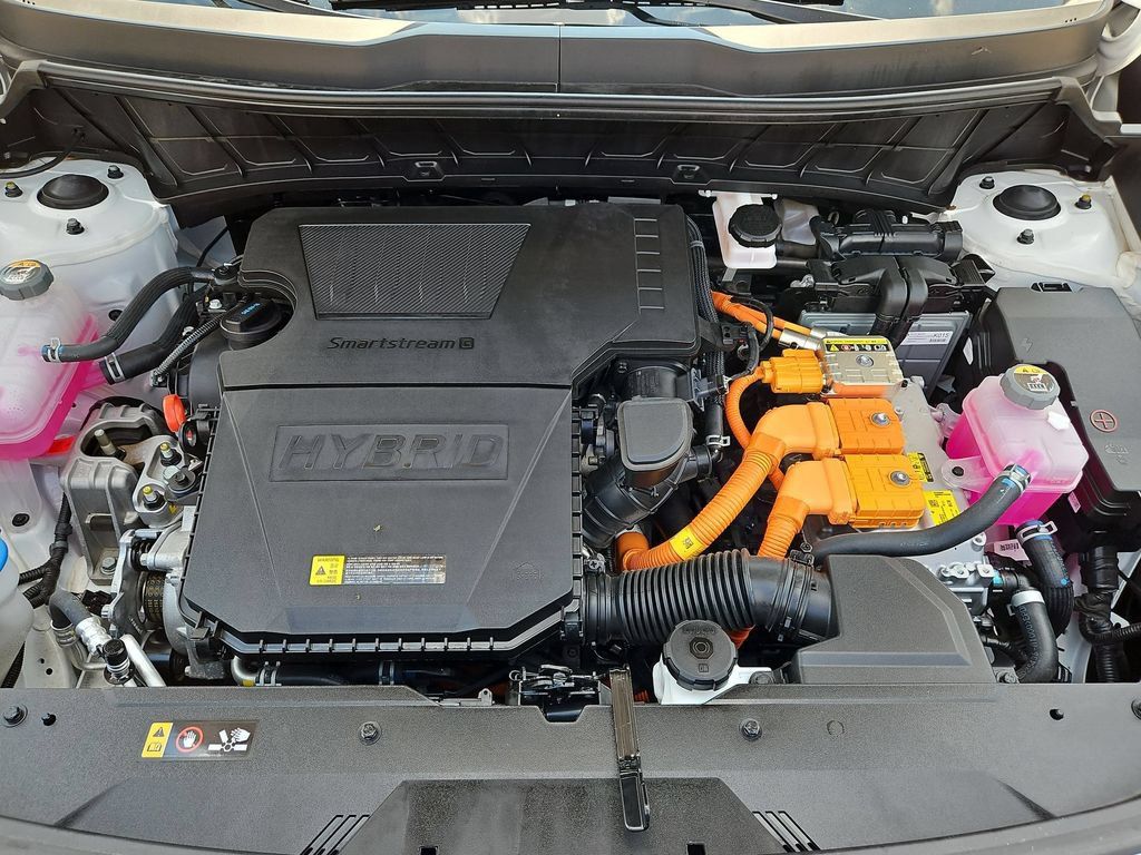 Used 2025 Kia Niro LX FWD image 35