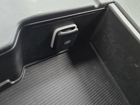 Used 2024 RAM 3500 Big Horn AWD/4WD image 22