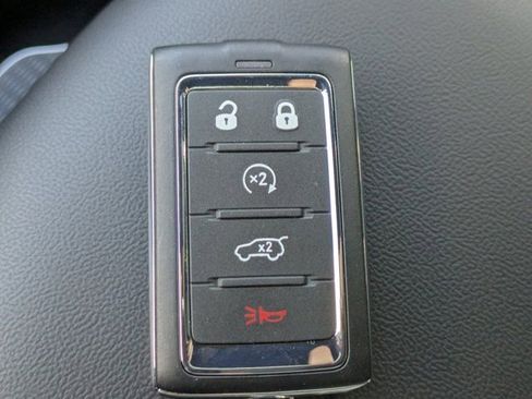 New 2025 Jeep Grand Cherokee Limited w/ Black Appearance Package image 26