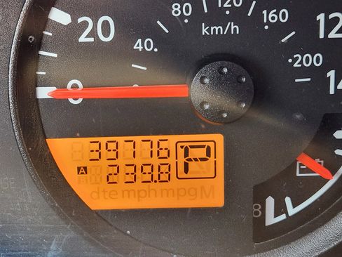 Used 2017 Nissan Frontier SV image 39