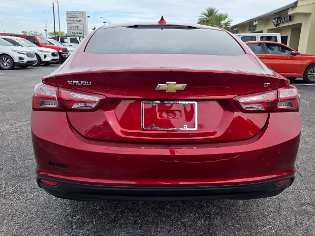 Used 2023 Chevrolet Malibu LT w/ Driver Confidence Package FWD image 4