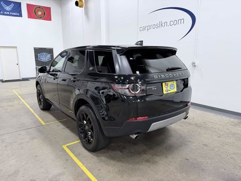 Used 2017 Land Rover Discovery Sport HSE AWD/4WD image 5