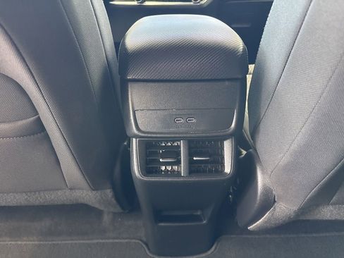 Used 2025 Chevrolet Equinox LT AWD/4WD image 14