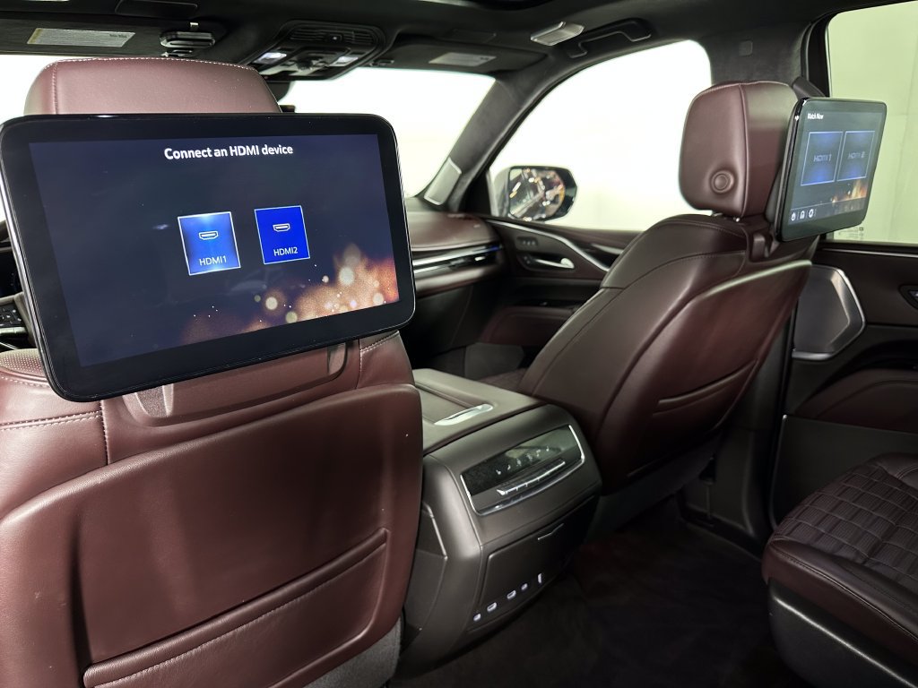 Used 2023 Cadillac Escalade Premium Luxury Platinum w/ LPO, Radiant Package AWD/4WD image 26