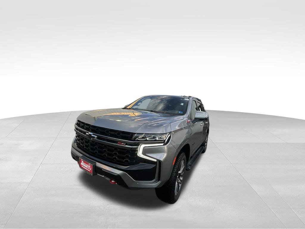 Used 2021 Chevrolet Tahoe Z71 w/ Luxury Package AWD/4WD image 2
