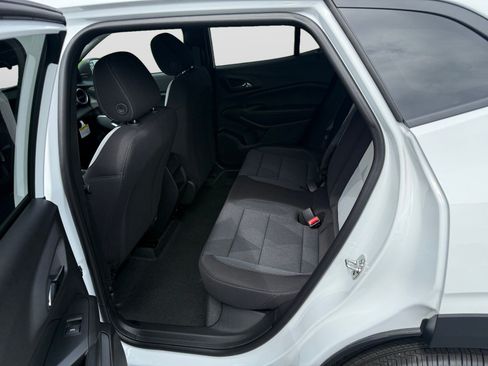 New 2026 Chevrolet Trax LS FWD image 18