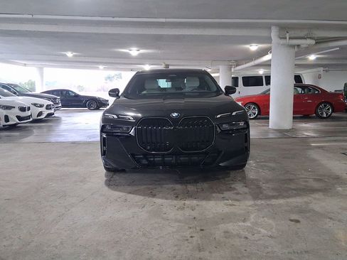 Certified 2024 BMW 760i xDrive 760i xDrive w/ Premium Package 2 image 5