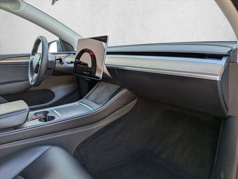 Used 2023 Tesla Model Y Long Range image 22