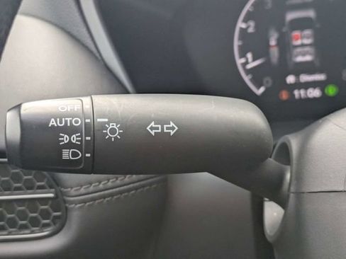 Used 2024 Honda HR-V LX image 24