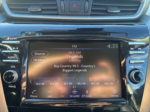 Used 2023 Nissan Murano SV w/ Cargo Package image 14