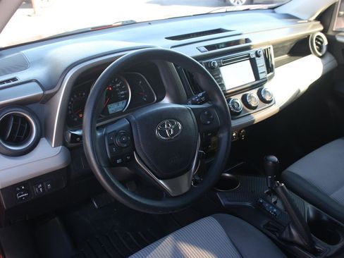 Used 2015 Toyota RAV4 LE image 15