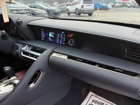 Used 2021 Lexus LC 500 Convertible image 26