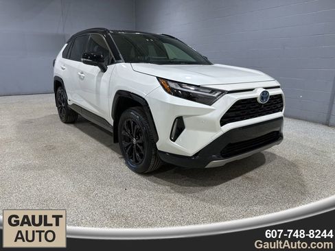 Used 2022 Toyota RAV4 XSE image 1