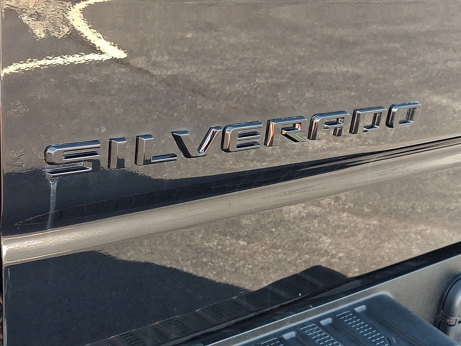 Used 2022 Chevrolet Silverado 1500 LT Trail Boss w/ Convenience Package II AWD/4WD image 31