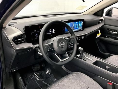 New 2026 Nissan Kicks SV w/ SV Premium Package FWD image 7