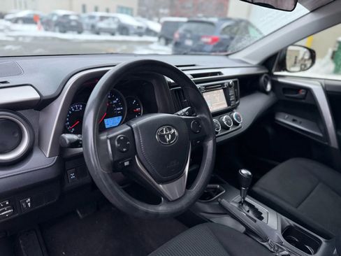 Used 2016 Toyota RAV4 LE image 21