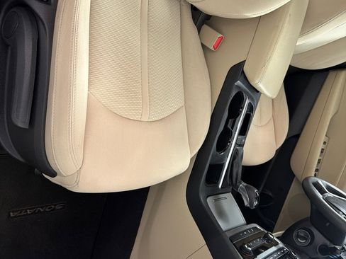 Used 2017 Hyundai Sonata Sport FWD image 20