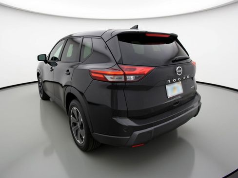Used 2025 Nissan Rogue SV image 6
