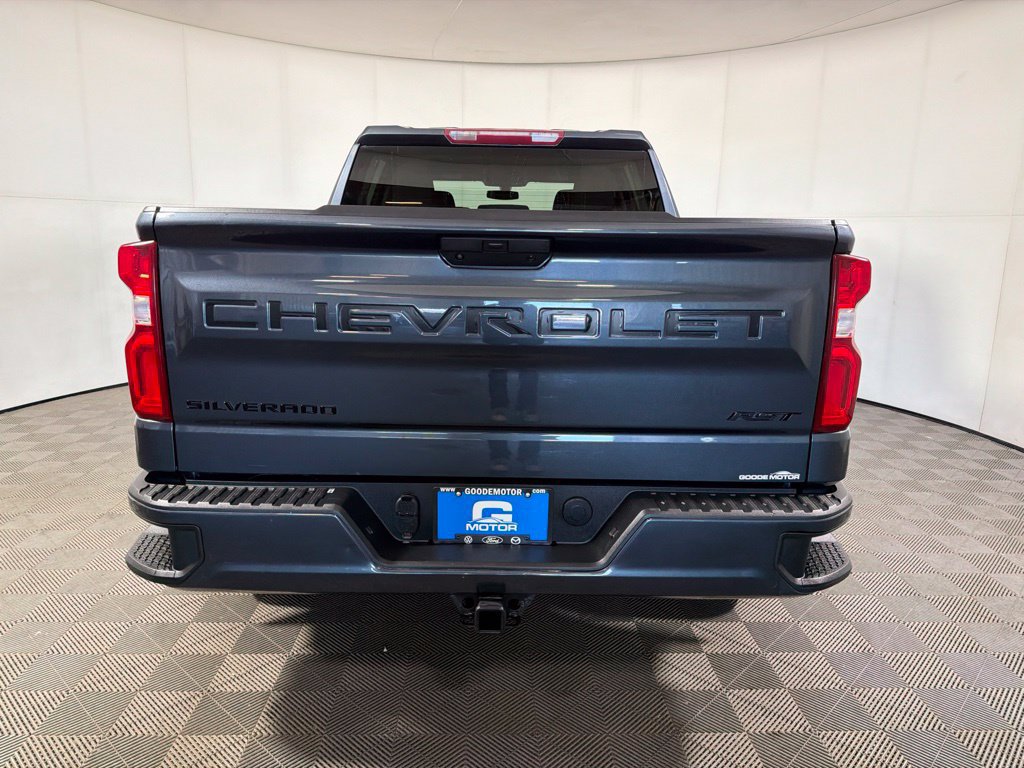 Used 2022 Chevrolet Silverado 1500 RST w/ LPO, Blackout Package AWD/4WD image 7