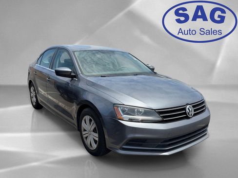 Used 2017 Volkswagen Jetta S w/ Jetta S Cold Weather Package FWD image 2