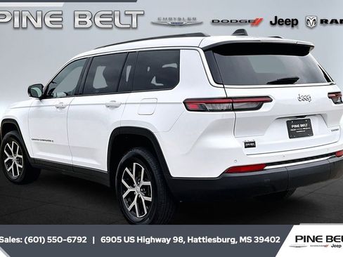 Used 2024 Jeep Grand Cherokee L Limited image 2