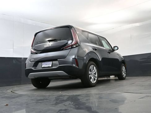 Used 2023 Kia Soul LX FWD image 23