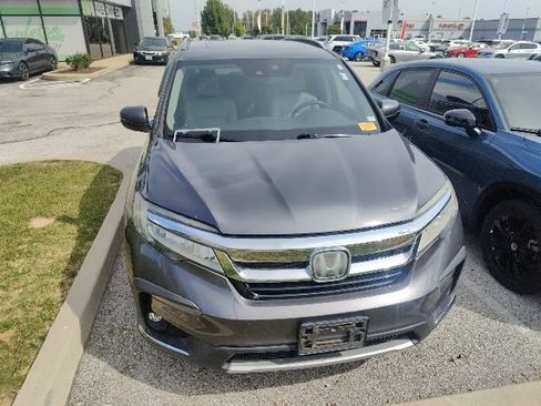 Used 2019 Honda Pilot Touring image 17