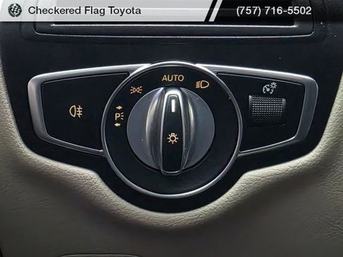 Used 2022 Mercedes-Benz GLC 300 4MATIC image 26