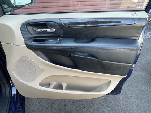 Used 2015 Dodge Grand Caravan SE w/ Quick Order Package 29E SE image 21