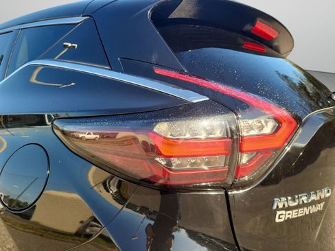 Used 2020 Nissan Murano S w/ Technology Package image 6