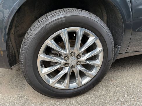 Used 2021 Buick Enclave Essence w/ Trailering Package, 5000 lbs. FWD image 8