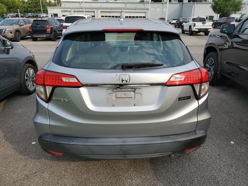 Used 2019 Honda HR-V LX image 14