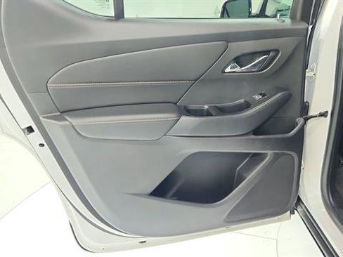 Used 2019 Chevrolet Traverse LT image 22