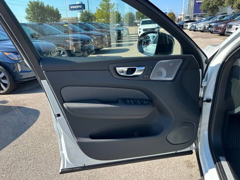 New 2026 Volvo XC60 T8 Polestar image 17