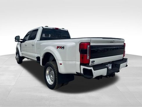 Used 2025 Ford F450 Platinum w/ FX4 Off-Road Package AWD/4WD image 8