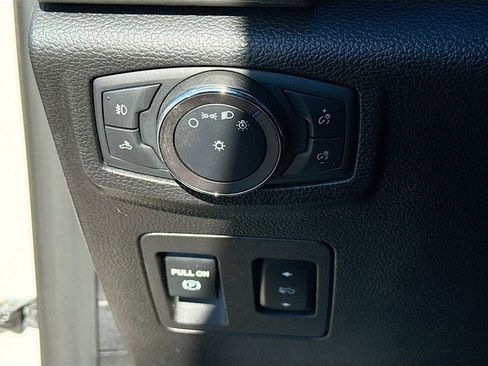 Used 2019 Ford F150 Lariat w/ Equipment Group 502A Luxury image 33