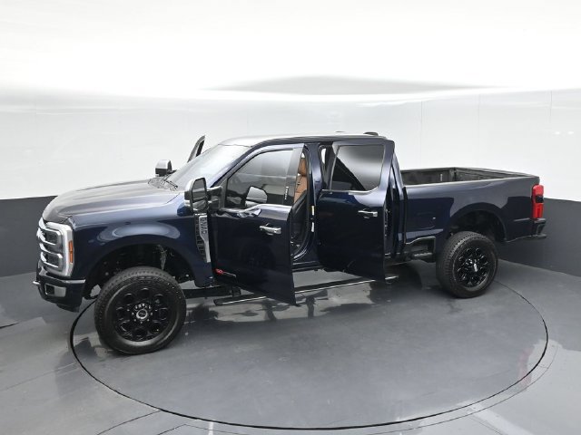 Used 2024 Ford F250 Platinum AWD/4WD image 61