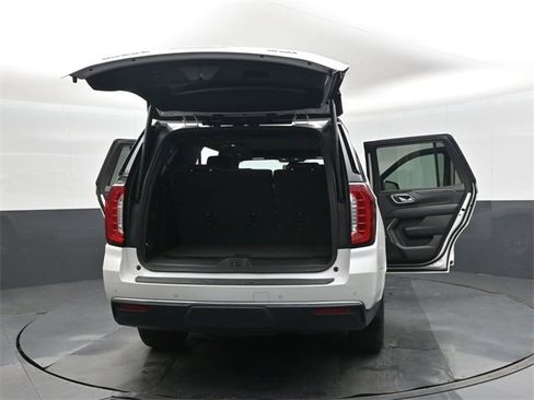 Used 2022 GMC Yukon SLT w/ SLT Luxury Package image 48