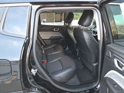 Used 2022 Jeep Compass Latitude w/ Sun and Sound Group image 13