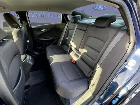 Used 2017 Chevrolet Malibu LS image 22