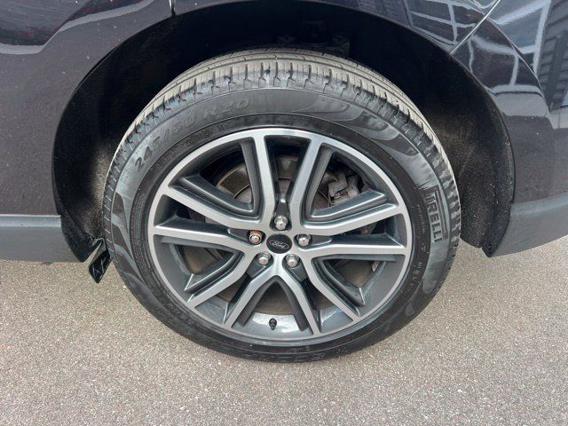 Used 2024 Ford Edge Titanium w/ Equipment Group 301A AWD/4WD image 9