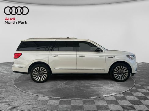 Used 2019 Lincoln Navigator L Reserve w/ Cargo Package AWD/4WD image 6