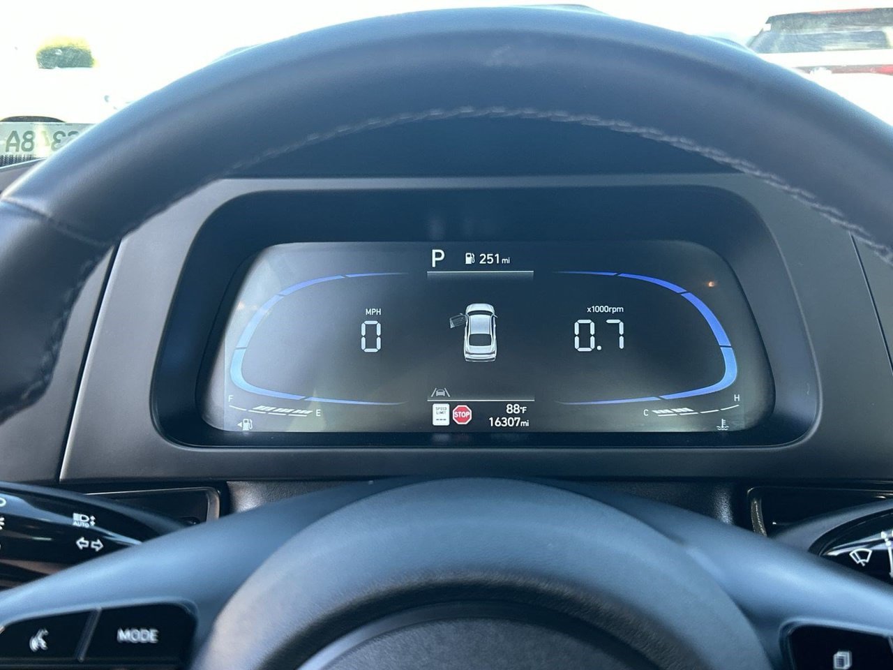 Used 2025 Hyundai Elantra Sport FWD image 27