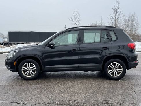 Used 2017 Volkswagen Tiguan S AWD/4WD image 3