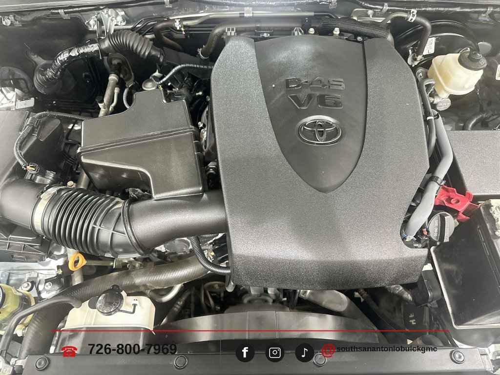 Used 2023 Toyota Tacoma SR5 RWD image 28